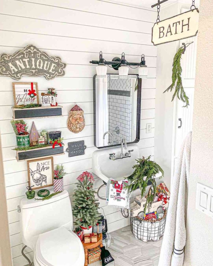 Christmas Bathroom