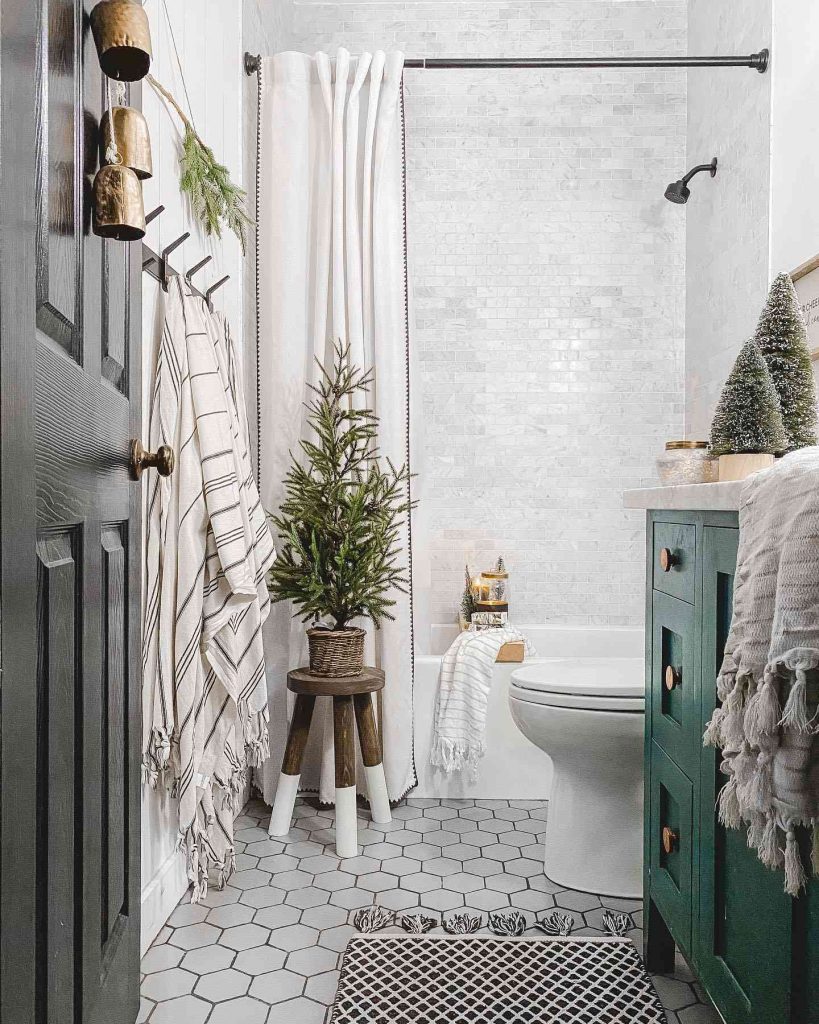 Christmas Bathroom