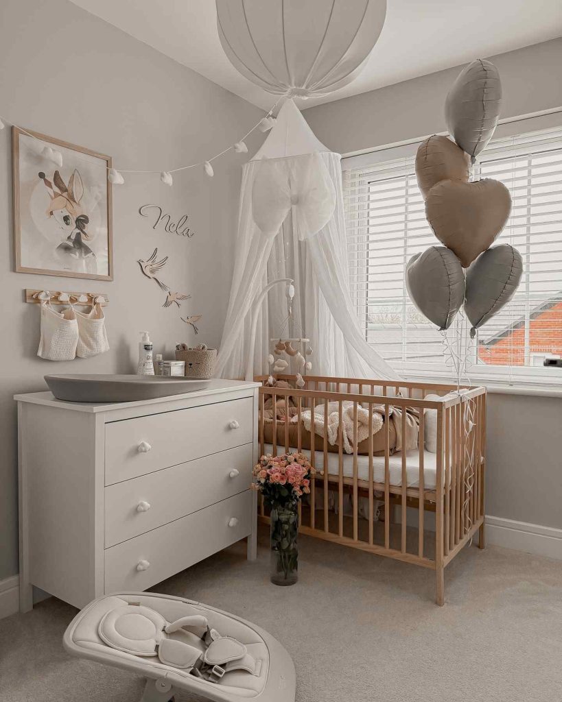 A modern baby room perfect for newborn baby room decorating ideas.