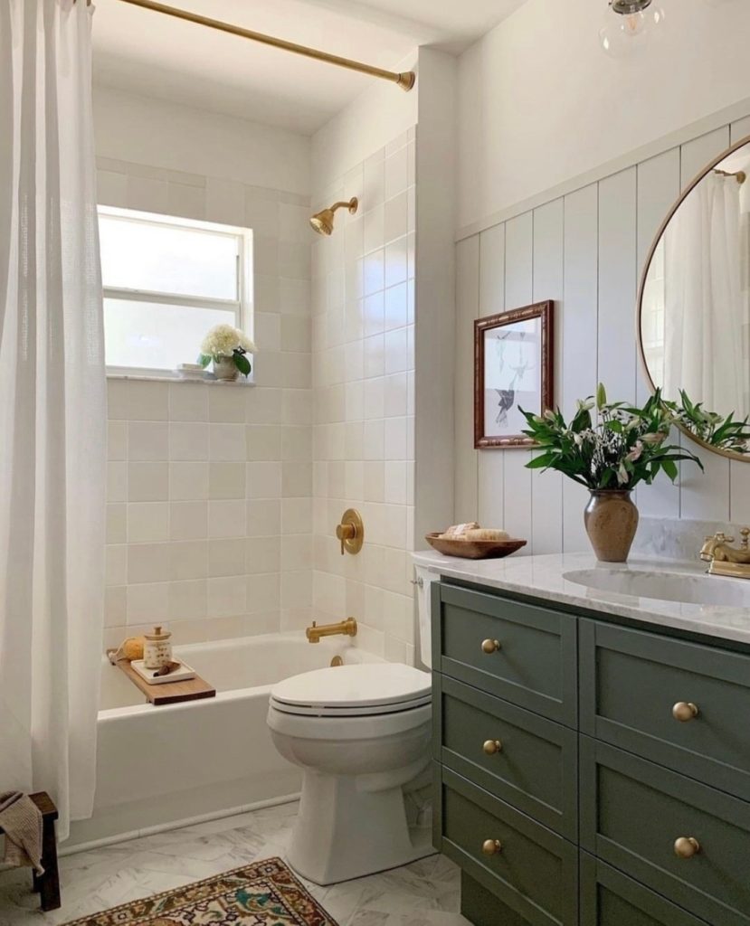 Simple yet stylish small bathroom with warm textures and natural decor.
